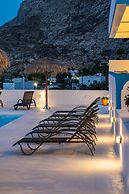 Ancient Thera Apartments