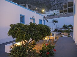 Ancient Thera Apartments