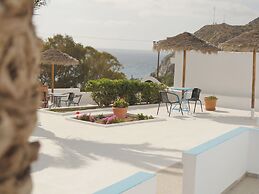 Ancient Thera Apartments