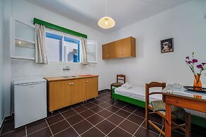 Ancient Thera Apartments