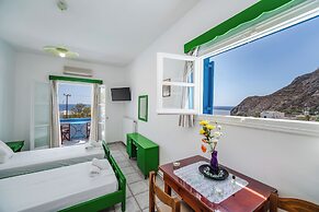 Ancient Thera Apartments