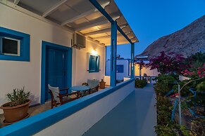 Ancient Thera Apartments