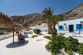 Ancient Thera Apartments
