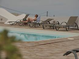 Ancient Thera Apartments