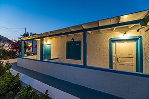 Ancient Thera Apartments