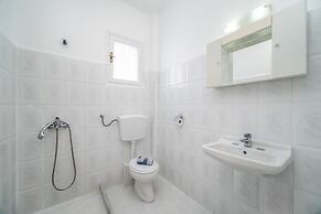 Ancient Thera Apartments