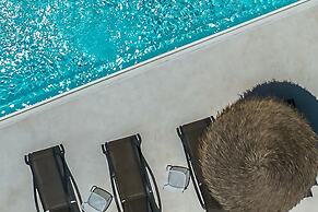 Ancient Thera Apartments