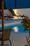 Ancient Thera Apartments