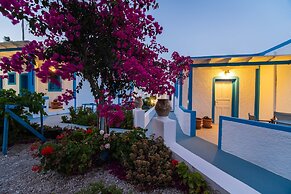 Ancient Thera Apartments