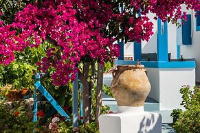 Ancient Thera Apartments