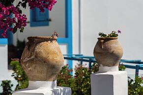 Ancient Thera Apartments