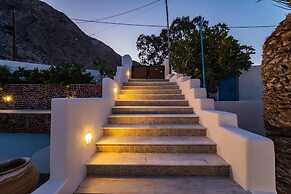 Ancient Thera Apartments