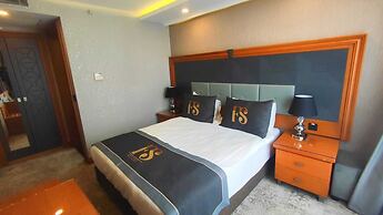 Four Seven Hotel