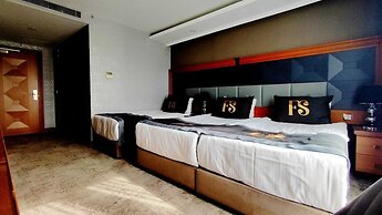 Four Seven Hotel