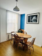 Edwards Cottage - Grove Road Cottages