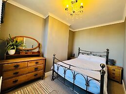 Edwards Cottage - Grove Road Cottages