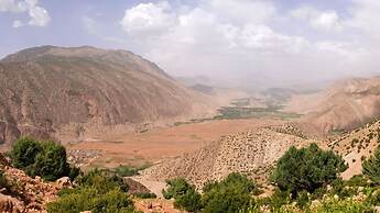 Gite Paradis d'Ait Bouguemez - Hostel