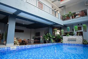Faraway Suites - Hostel