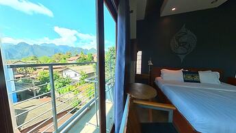 Faraway Suites - Hostel