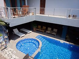 Faraway Suites - Hostel