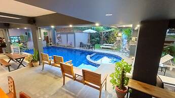 Faraway Suites - Hostel