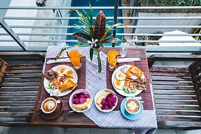 Faraway Suites - Hostel