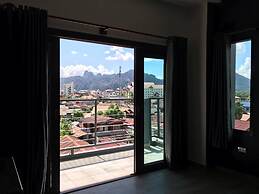 Faraway Suites - Hostel