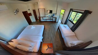 Faraway Suites - Hostel