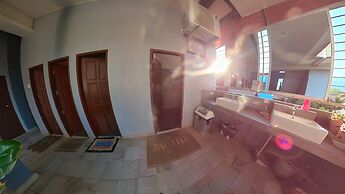 Faraway Suites - Hostel