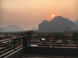 Faraway Suites - Hostel