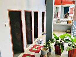 Faraway Suites - Hostel