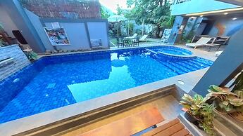 Faraway Suites - Hostel