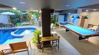 Faraway Suites - Hostel
