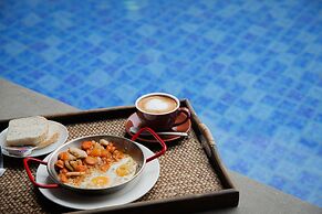 Faraway Suites - Hostel