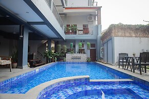 Faraway Suites - Hostel