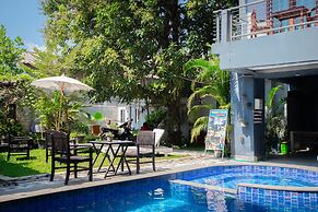 Faraway Suites - Hostel