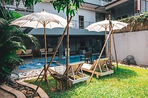 Faraway Suites - Hostel