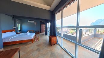 Faraway Suites - Hostel