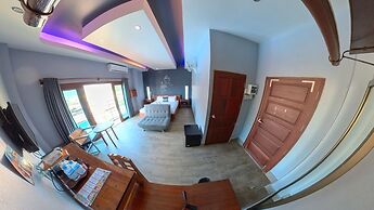 Faraway Suites - Hostel