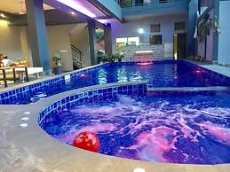Faraway Suites - Hostel