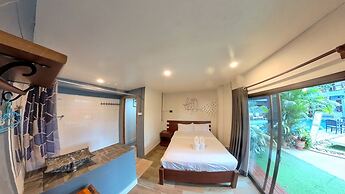 Faraway Suites - Hostel