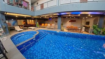 Faraway Suites - Hostel