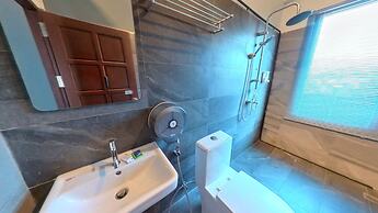 Faraway Suites - Hostel