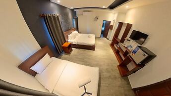 Faraway Suites - Hostel