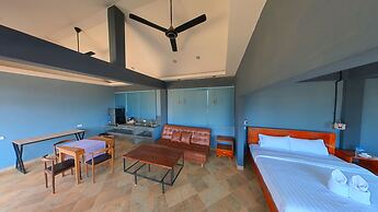 Faraway Suites - Hostel