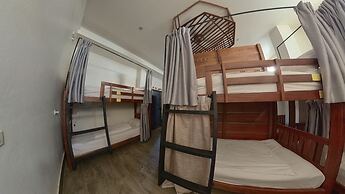 Faraway Suites - Hostel