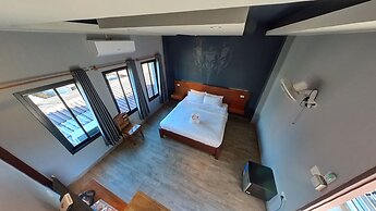 Faraway Suites - Hostel
