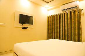 Hotel Shri Radha Nikunj Vrindavan Opposite Prem Mandir