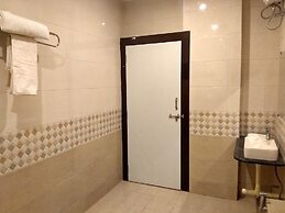 JK Rooms 126 Parashar Legacy - Station