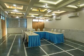 JK Rooms 126 Parashar Legacy - Station
